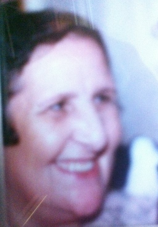 نبيهه سالم المسنات